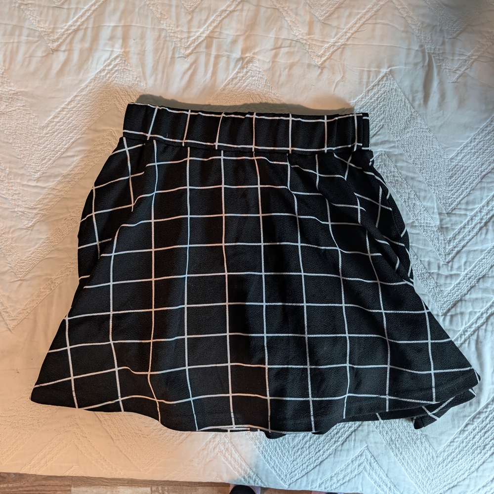 SHEIN Black and White Checkered Mini Skirt